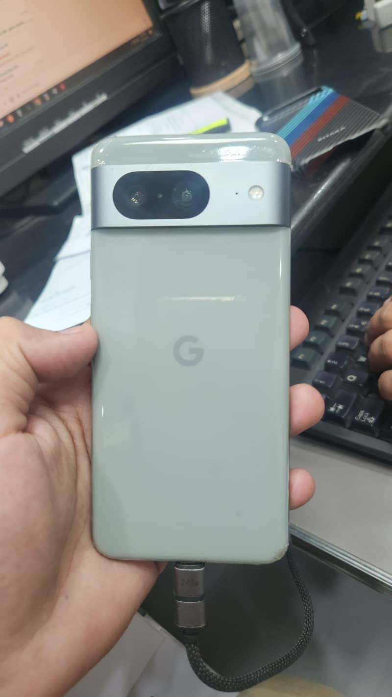 Google Pixel 8 0