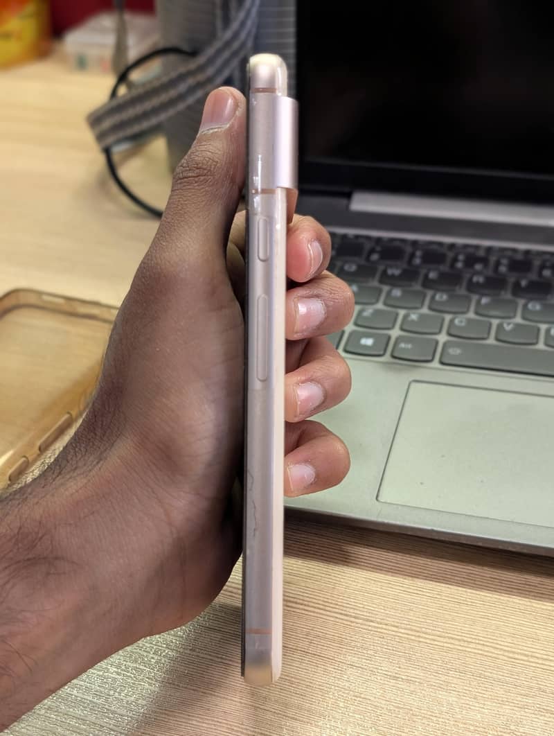 Google Pixel 8 2