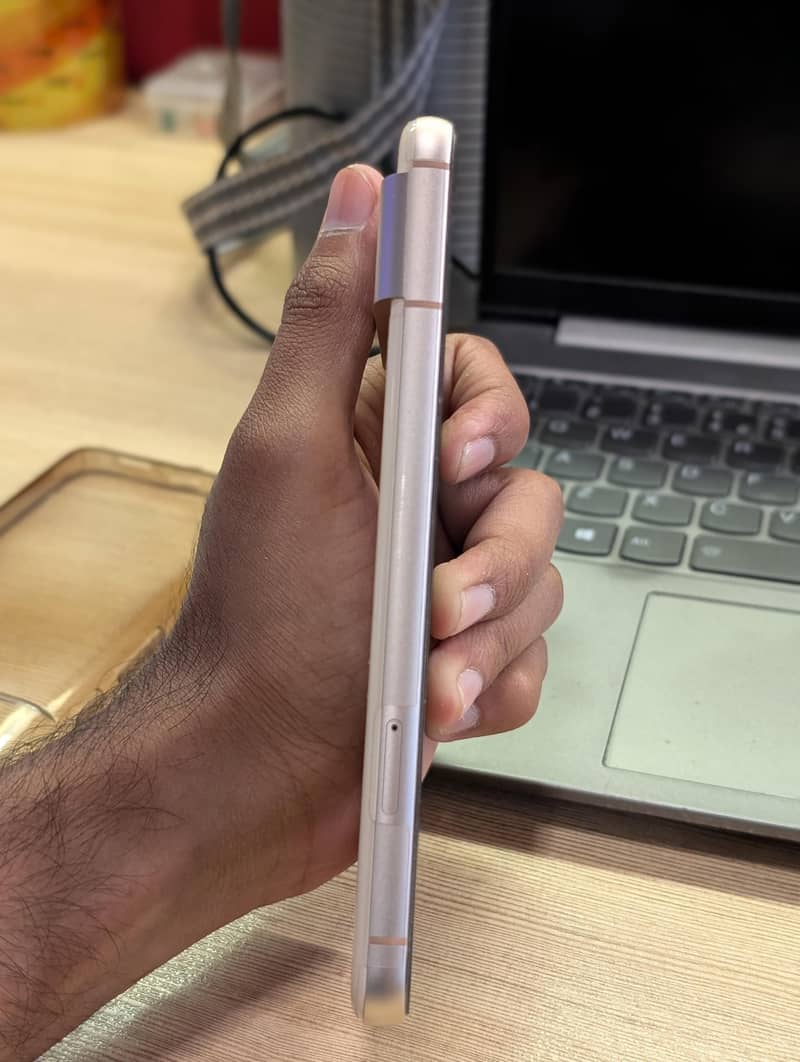 Google Pixel 8 3