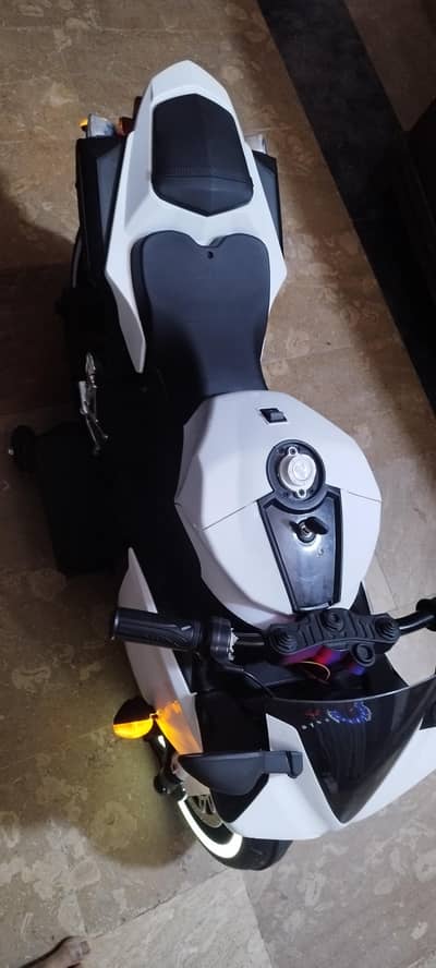 Kids Bike R1 Model white and black