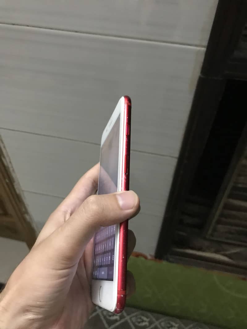 Apple iPhone 7 Plus 1