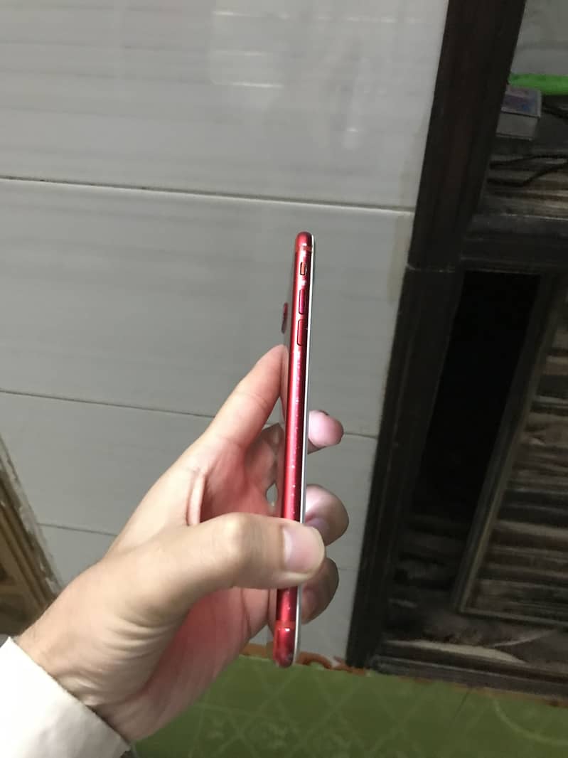 Apple iPhone 7 Plus 6