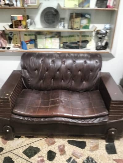 7 seater sofaset need urgent to sell