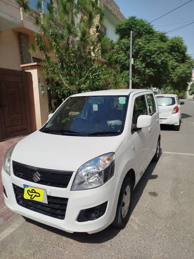 Suzuki Wagon R 2015 for sale.