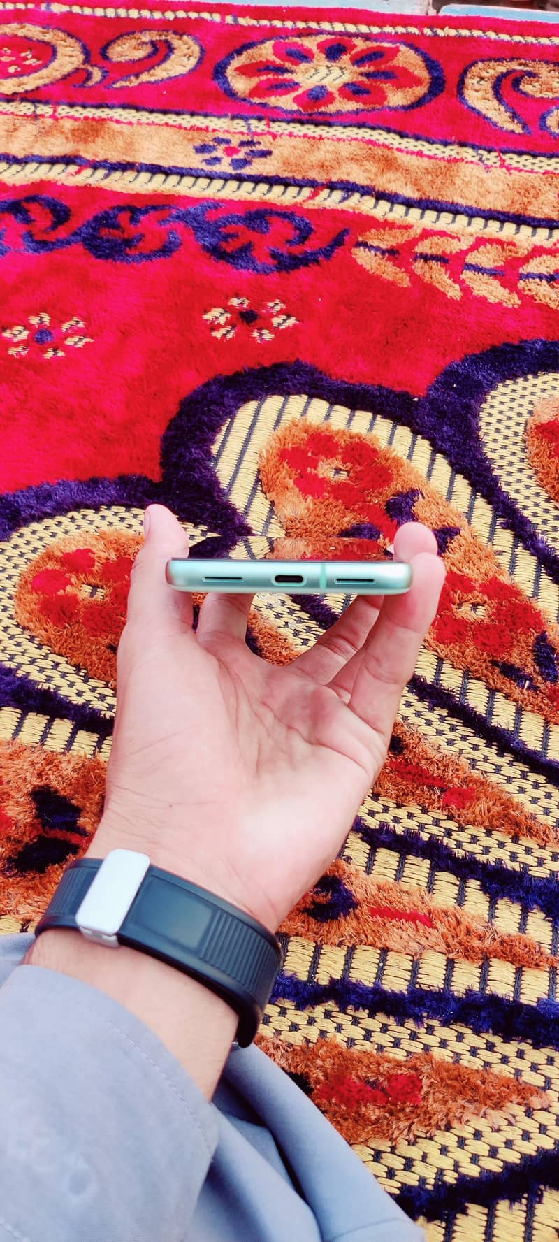 Google Pixel 8a 3