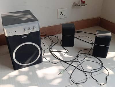 Edifier R401 2.1 Channel Speaker Subwoofer system