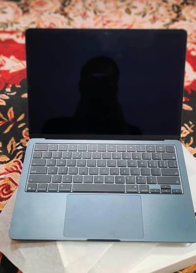 MacBook air m5 2026 16/52 10/10