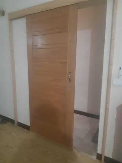 Sliding door