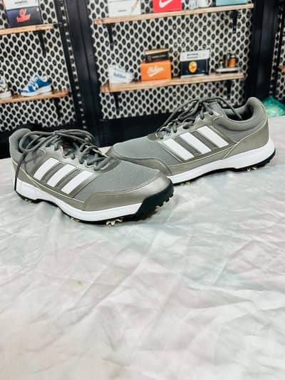 Adidas spikes Grippers shoes