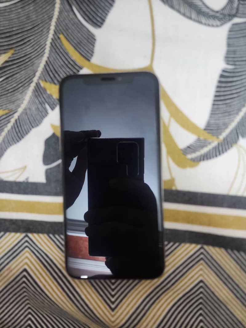 Apple iPhone X 9