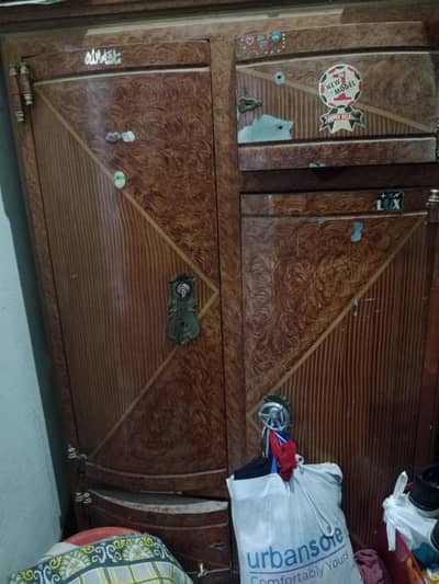 iron Almari for sale
