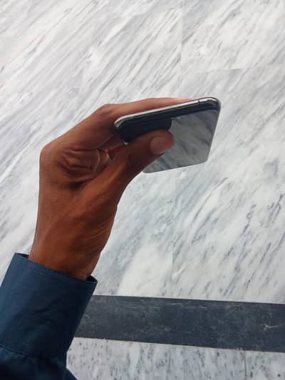 Apple iPhone XS