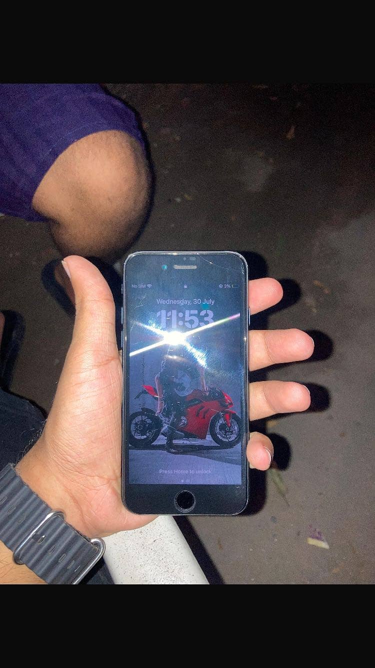 Apple iPhone SE 1