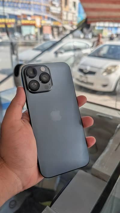 Apple iPhone 16 Pro Max