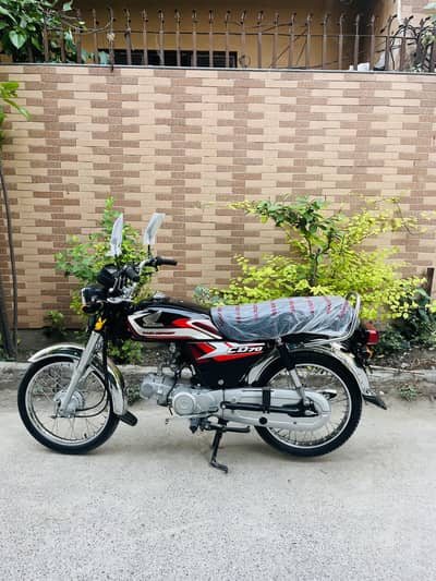 Honda CD 70 2025 model 10/10 condition best for 2026