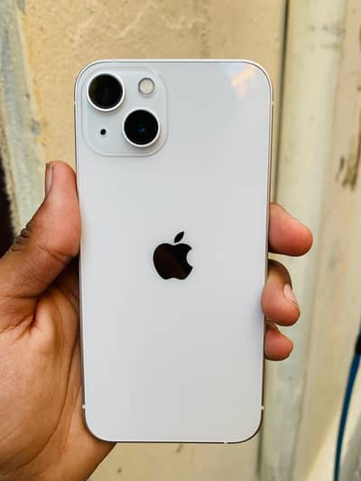 Apple iPhone 13