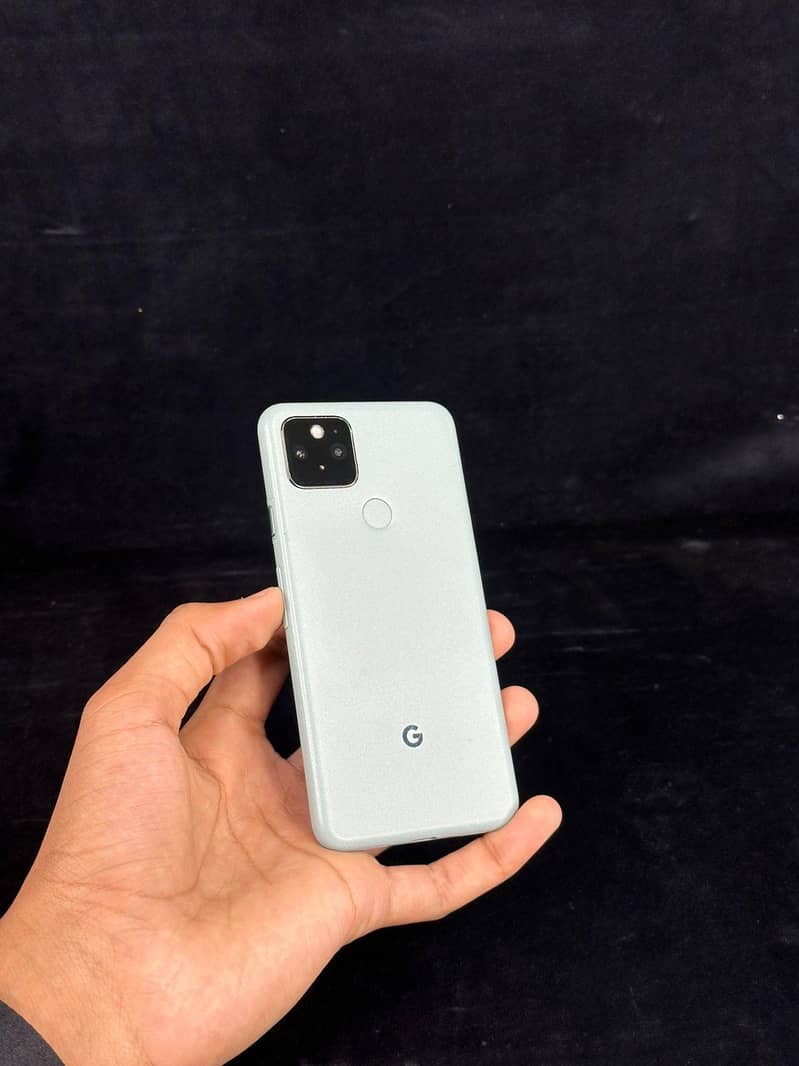 Google Pixel 5 8