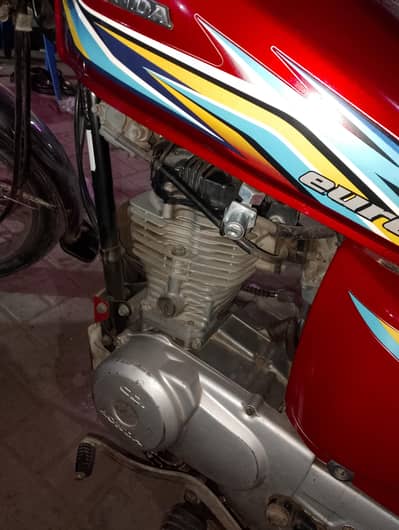 Honda 125 contact 03203136431