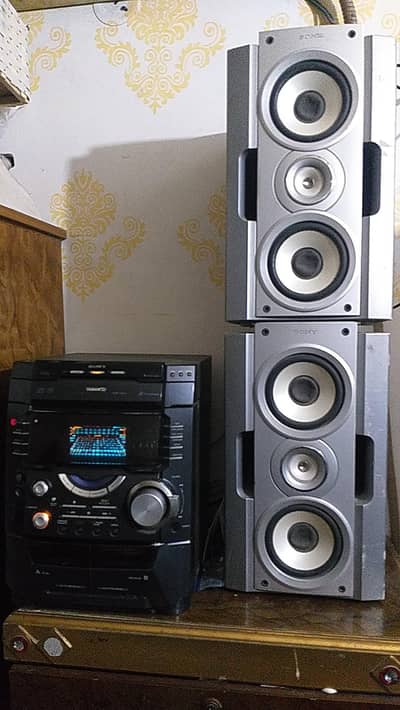 amplifier and speaker 23500 for sale