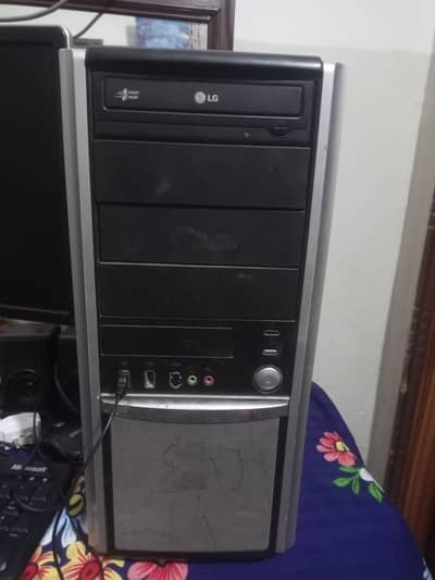 Intel core i7 8gb ram 500hdd 1 gb graphics card 0312/5202101