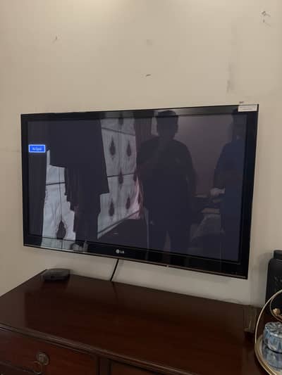 LG 40-Inch LED TV – For Sale