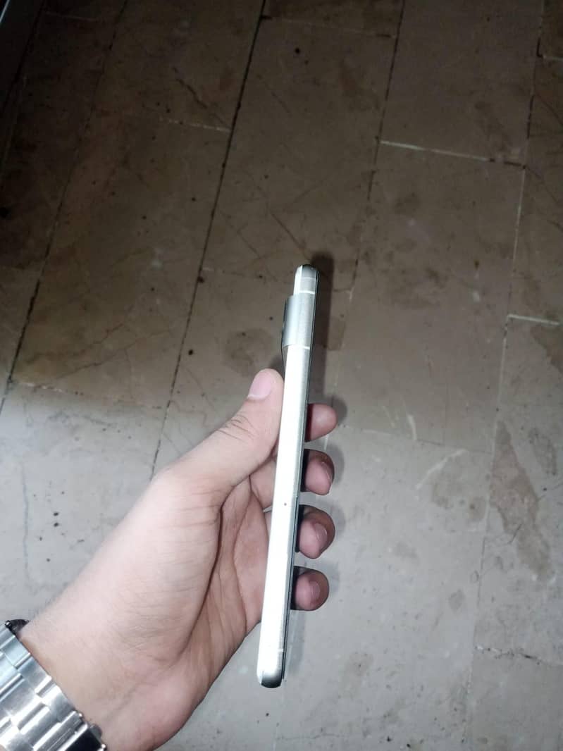 Google Pixel 7 5