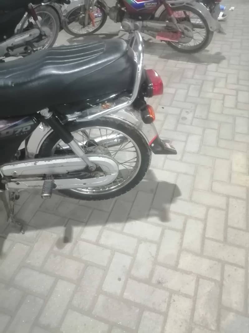 03056528131 5