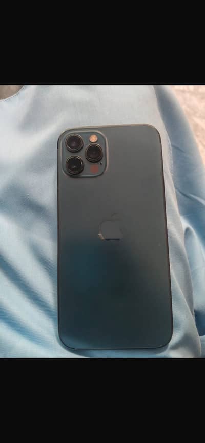 I phone 12 pro LLa model