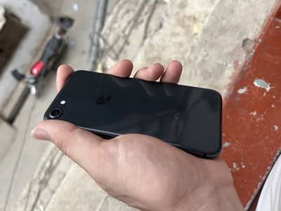 Apple iPhone 8
