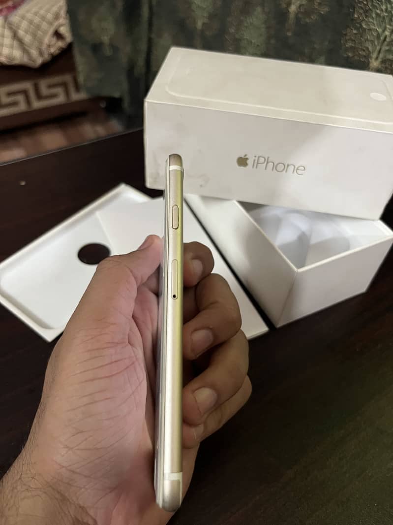 Apple iPhone 6 4