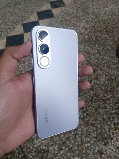 Vivo V70 FE 5G