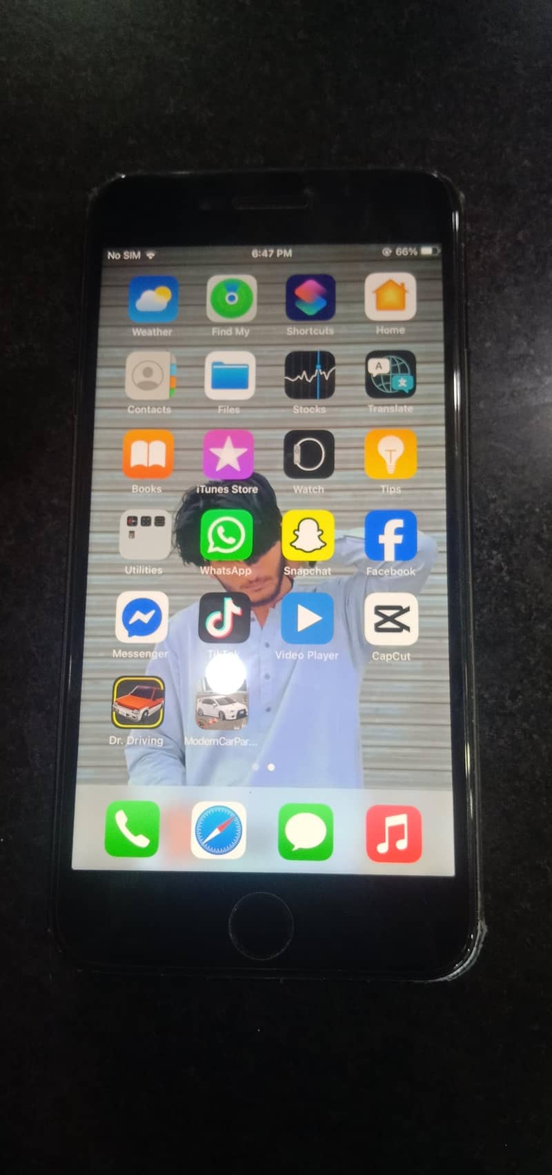 Apple iPhone 7 Plus 0
