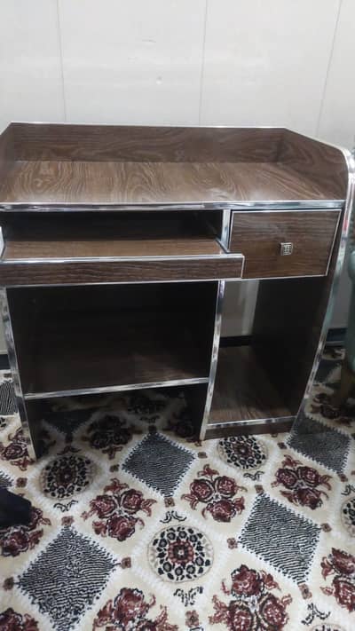 Computer Table