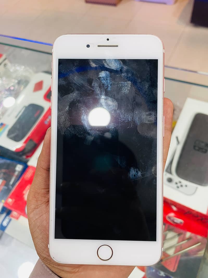Apple iPhone 7 Plus 3
