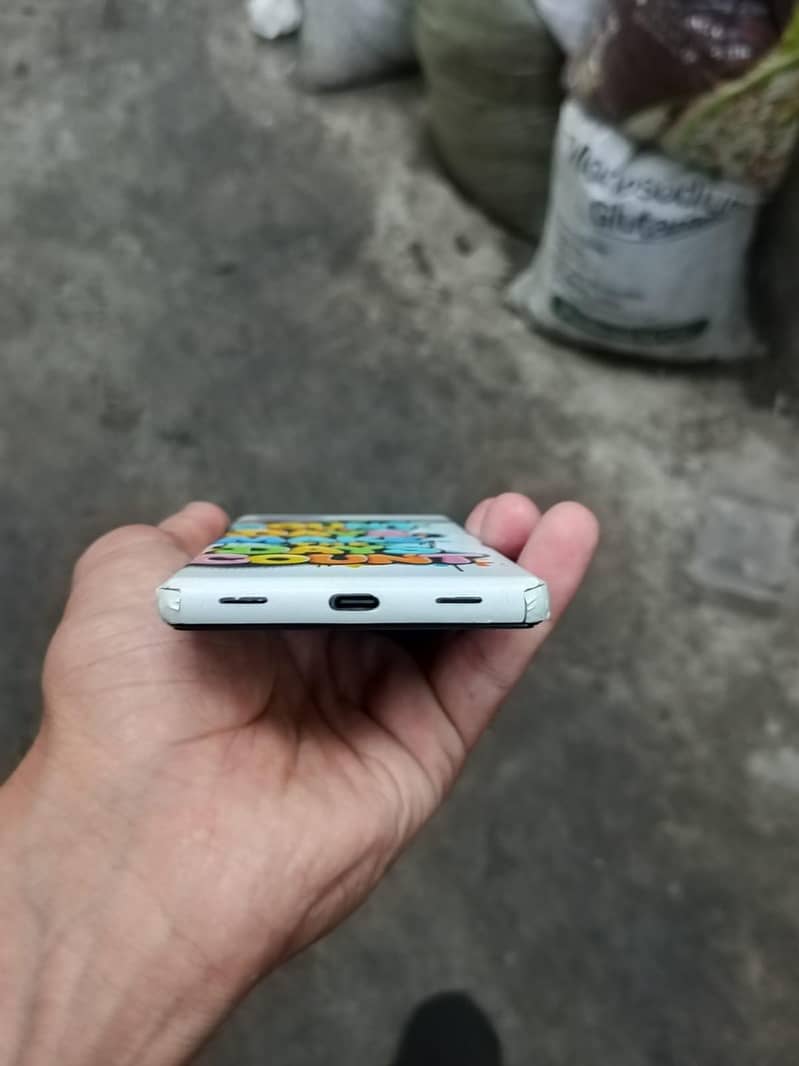 Google Pixel 6a 5