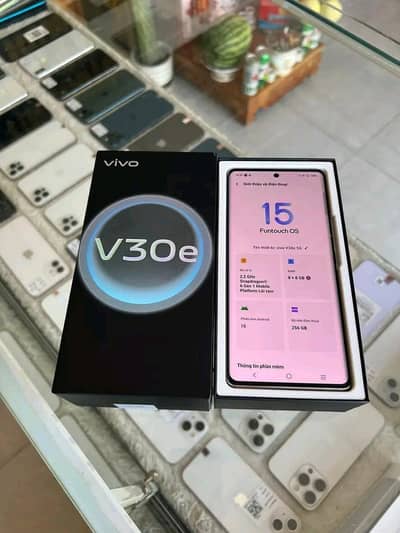 Vivo V30e 8GB Ram 256 GB memory PTA approved. 0324=8193=502