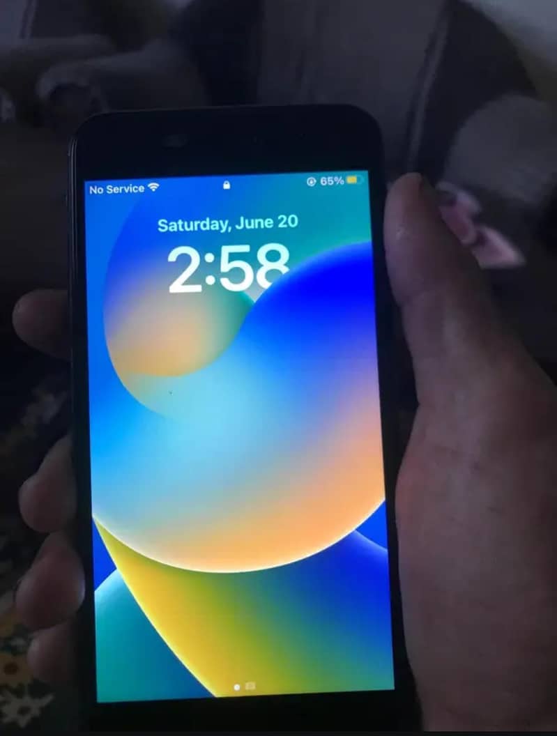 Apple iPhone 8 Plus 2