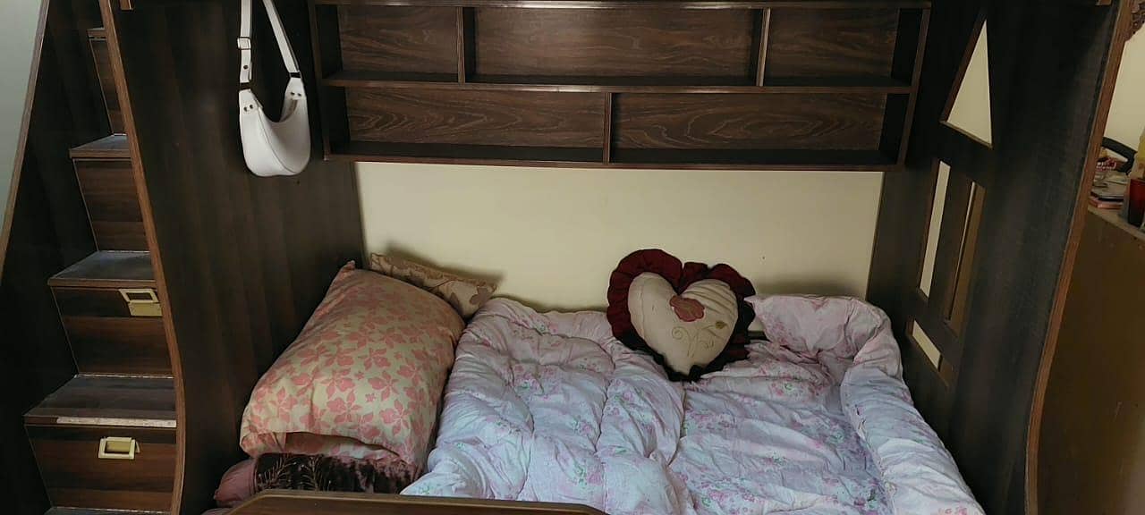 bunk bed 0
