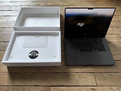 MacBook Pro 16" M3 Pro | 18GB RAM | 512GB SSD | 100% Battery Health
