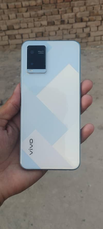 Vivo Y21