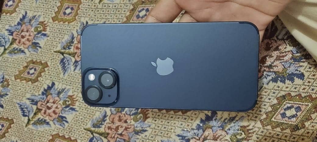 Apple iPhone 13 0