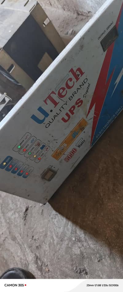 5000 Watts ups u tec in good condition  4 batries lgti ha