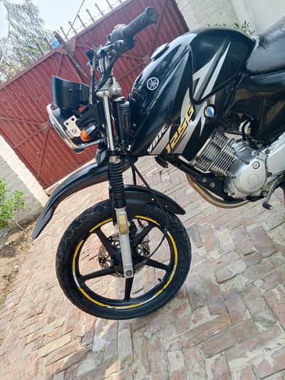 Yamaha ybr g  urgent sale  2016 model