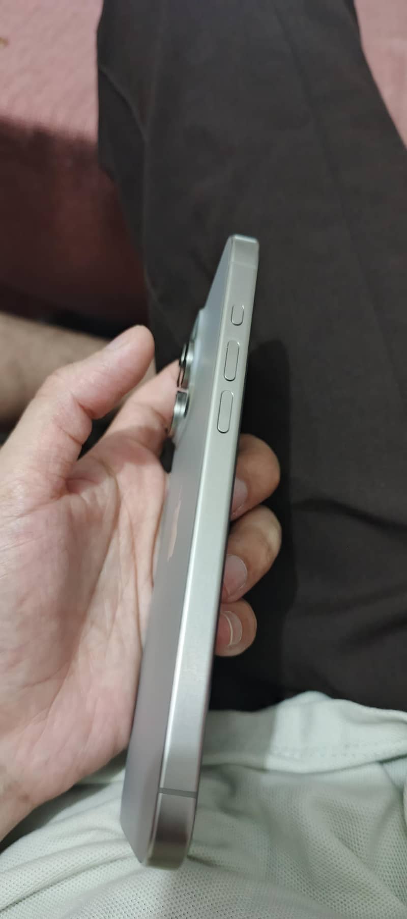 iPhone 15 Pro Max (mint condition) 1