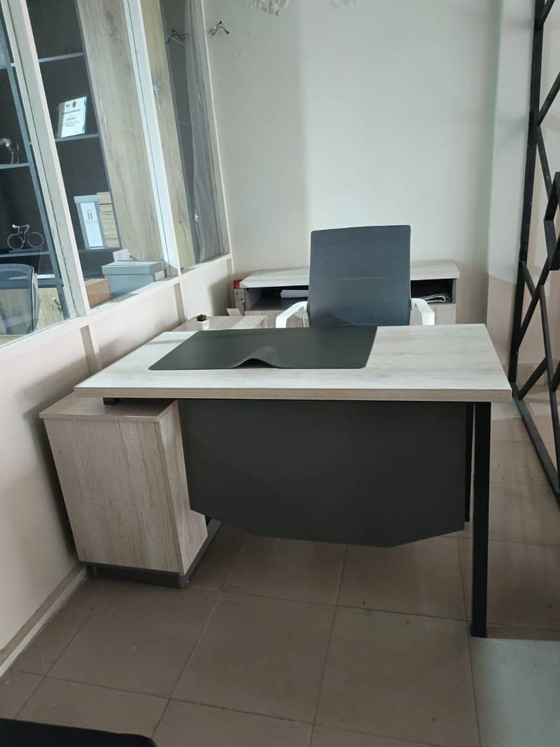 Executive Office Table 10