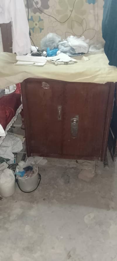 استری سٹینڈ برائے فروخت