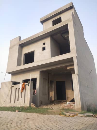 6 marla Grey structure in Daimond city