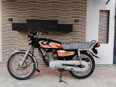Honda CG 125 model 2022 Karachi number contact 03/19/18/66/11/6