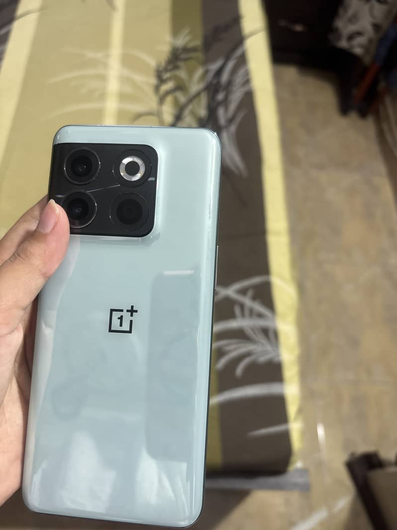 One Plus 10T 3