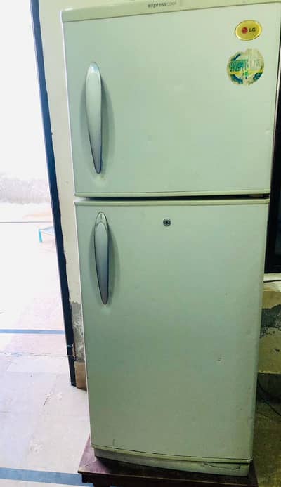 LG freezers white caler All ok condition 10/8